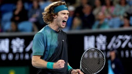 Hamburg SF previews and predictions: Rublev vs. Auger-Aliassime, Cobolli vs. Etcheverry Hamburg SF previews and predictions: Rublev vs. Auger-Aliassime, Cobolli vs. Etcheverry