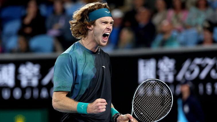 Hamburg SF previews and predictions: Rublev vs. Auger-Aliassime, Cobolli vs. Etcheverry Hamburg SF previews and predictions: Rublev vs. Auger-Aliassime, Cobolli vs. Etcheverry