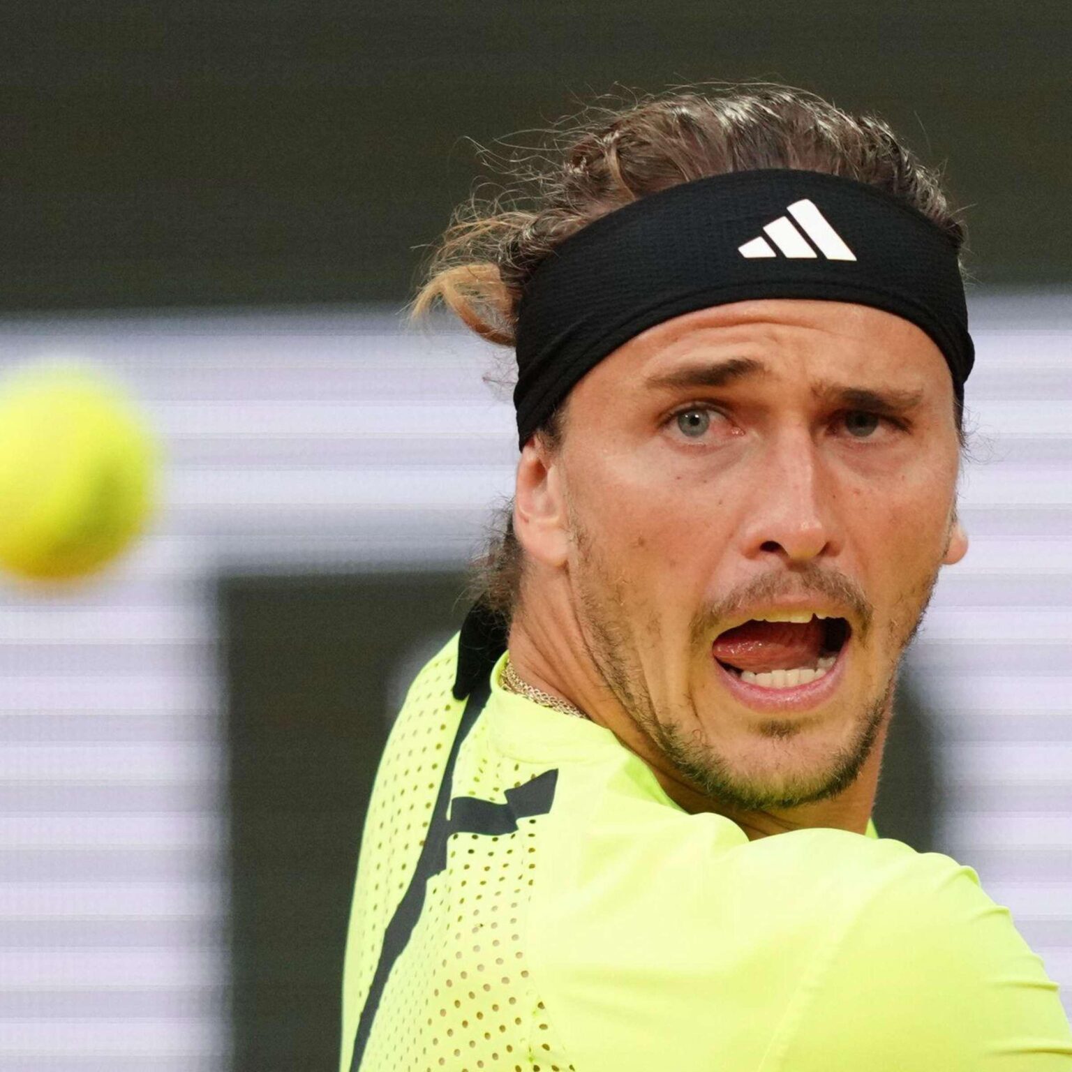 Thrilling Showdown: Men’s Singles Semifinal at the French Open! Thrilling Showdown: Men’s Singles Semifinal at the French Open!