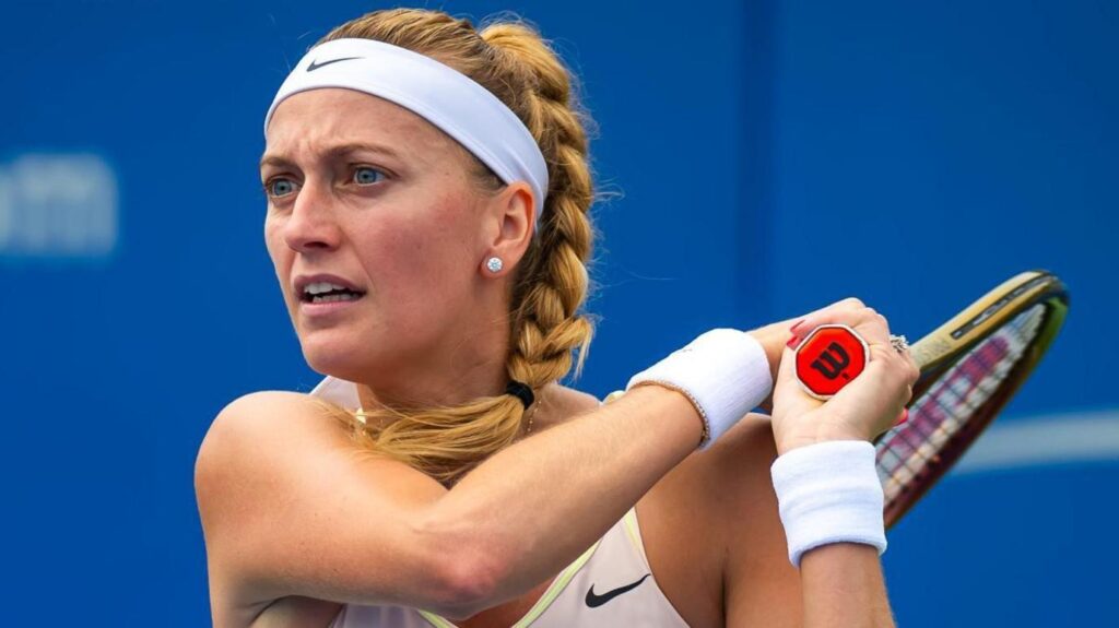 Kvitova Says Goodbye to Wimbledon as Krejcikova and Swiatek Advance Kvitova Says Goodbye to Wimbledon as Krejcikova and Swiatek Advance