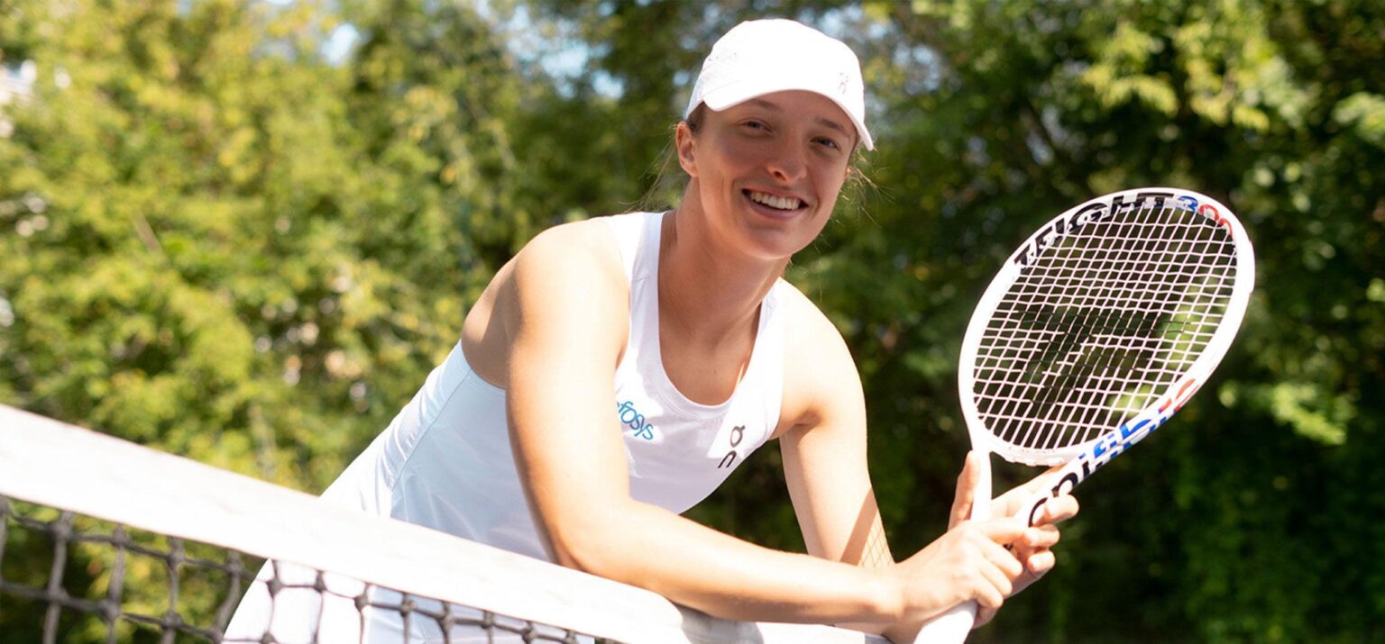 Swiatek fights back, reaches Wimbledon 3rd round – ESPN Swiatek fights back, reaches Wimbledon 3rd round – ESPN