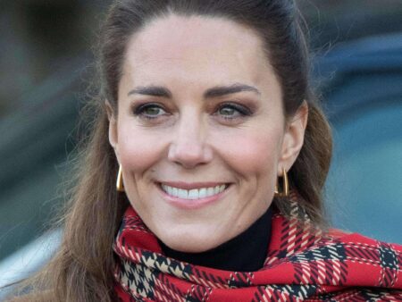 Photos show Kate, the Princess of Wales, tennis greats, celebrities attend Wimbledon women’s final – CBS News Photos show Kate, the Princess of Wales, tennis greats, celebrities attend Wimbledon women’s final – CBS News