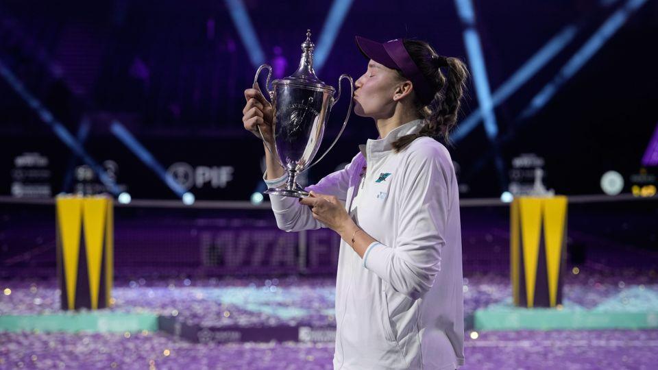 Rybakina and Sabalenka Set for Thrilling Showdown in WTA Finals Championship!